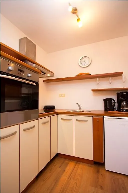 Apartments Matelici Divšići
